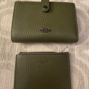 Coach Olive Green Pebbled Leather 2 in 1 Wallet